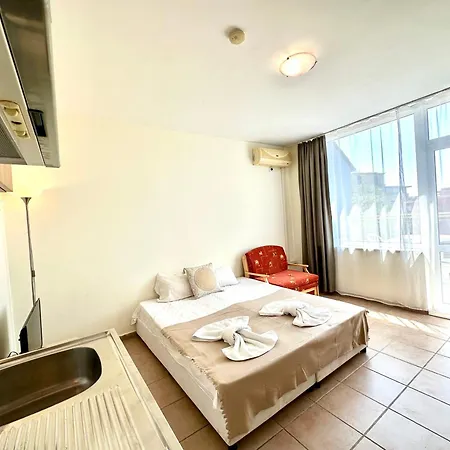 Favorit - Menada Apartment *